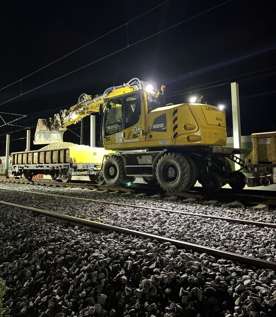 Die neue Streckenverbindung („Anschwenkung“) an den bereits abgeschlossenen Abschnitt Forchheim-Eggolsheim nimmt Gestalt an.
