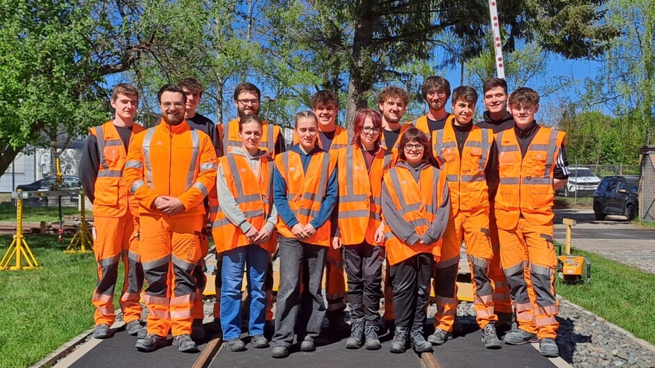 Zum Abschluss ein Gruppenfoto, gemeinsam mit den dualen Studenten. 