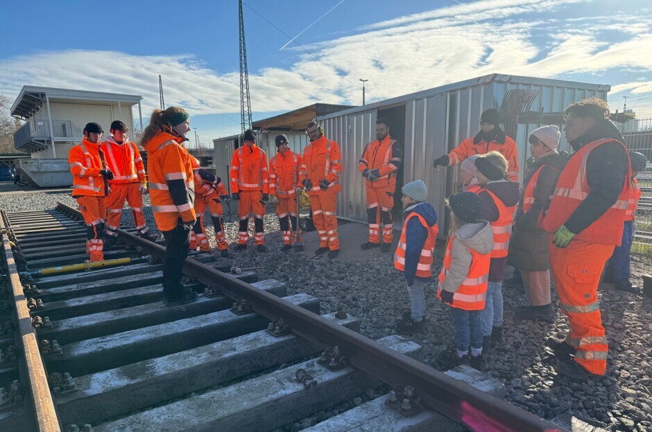 Den Buß- und Bettag verbrachten die Kleinsten unseres Teams in der Nürnberger Ausbildungswerkstatt und konnten einen guten Einblick in die Arbeit ihrer Eltern gewinnen. 